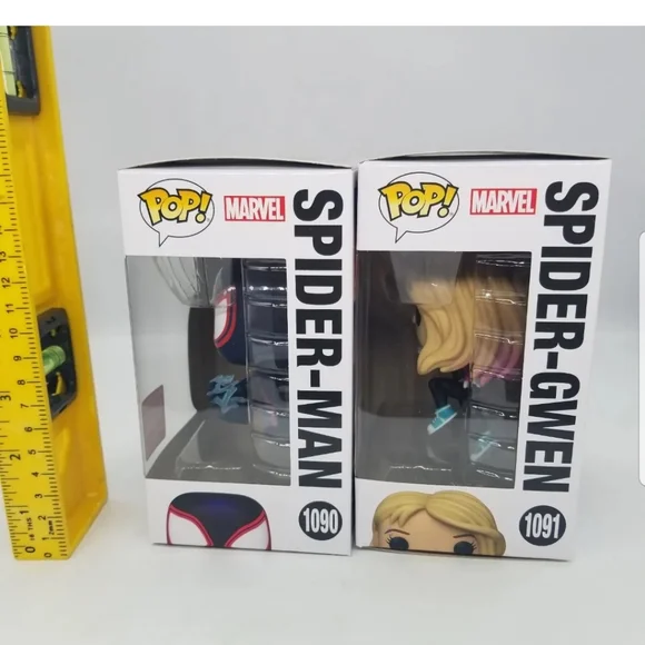 Funko Spider-Man Across the Spider-Verse Marvel Collector Corps Box Size XL NEW - Picture 10 of 15